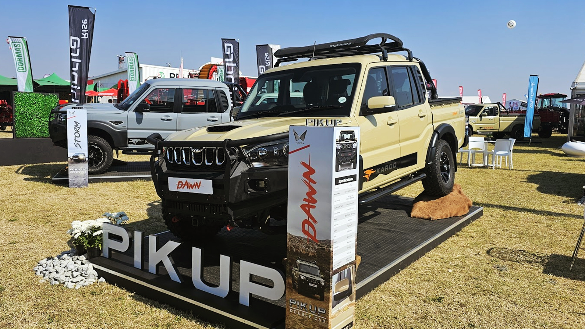 mahindra-double-cab-pickup.jpg